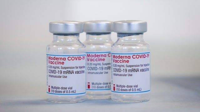 Second Dose Of Moderna Vaccine In Portugal 