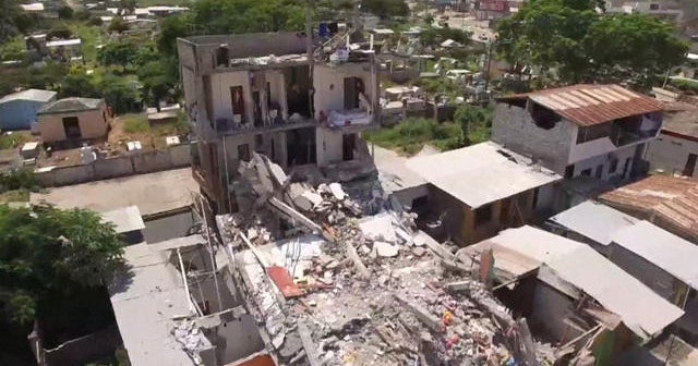 Frantic search for Ecuador earthquake victims continues