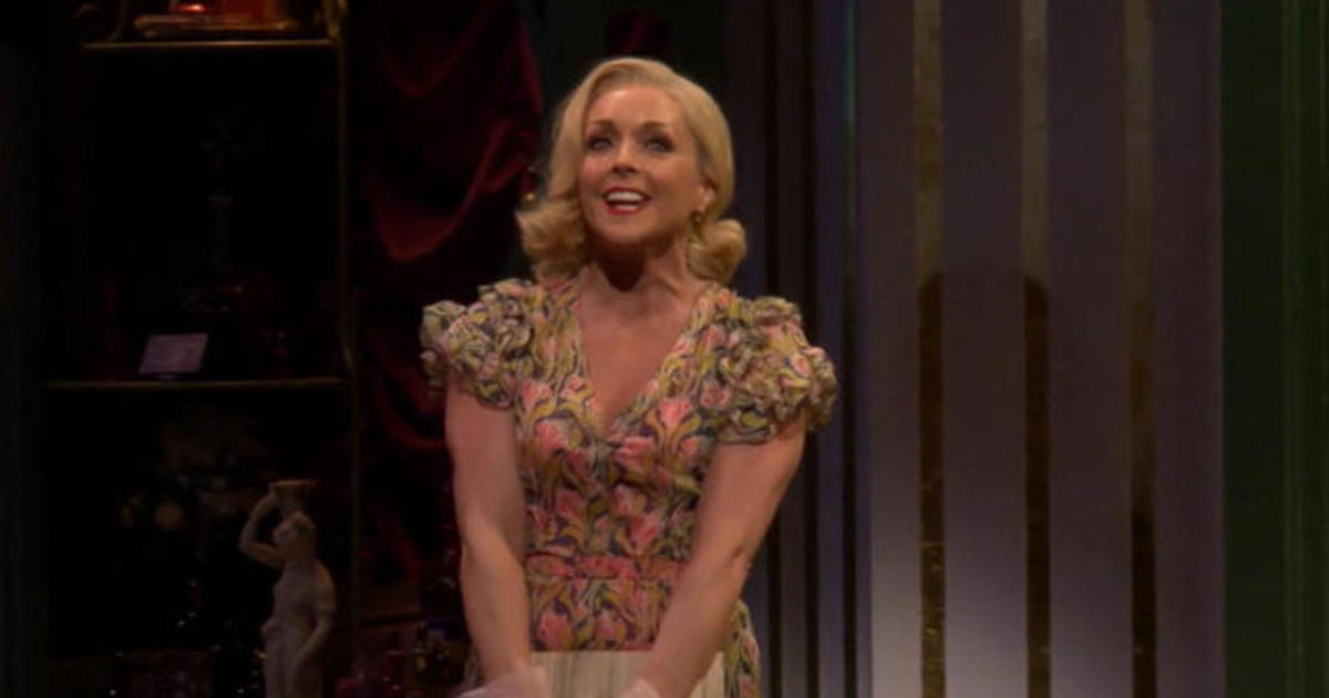 The Scene Stealing Jane Krakowski Cbs News