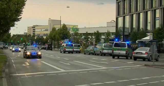 Search for clues after shooting rampage at Munich mall