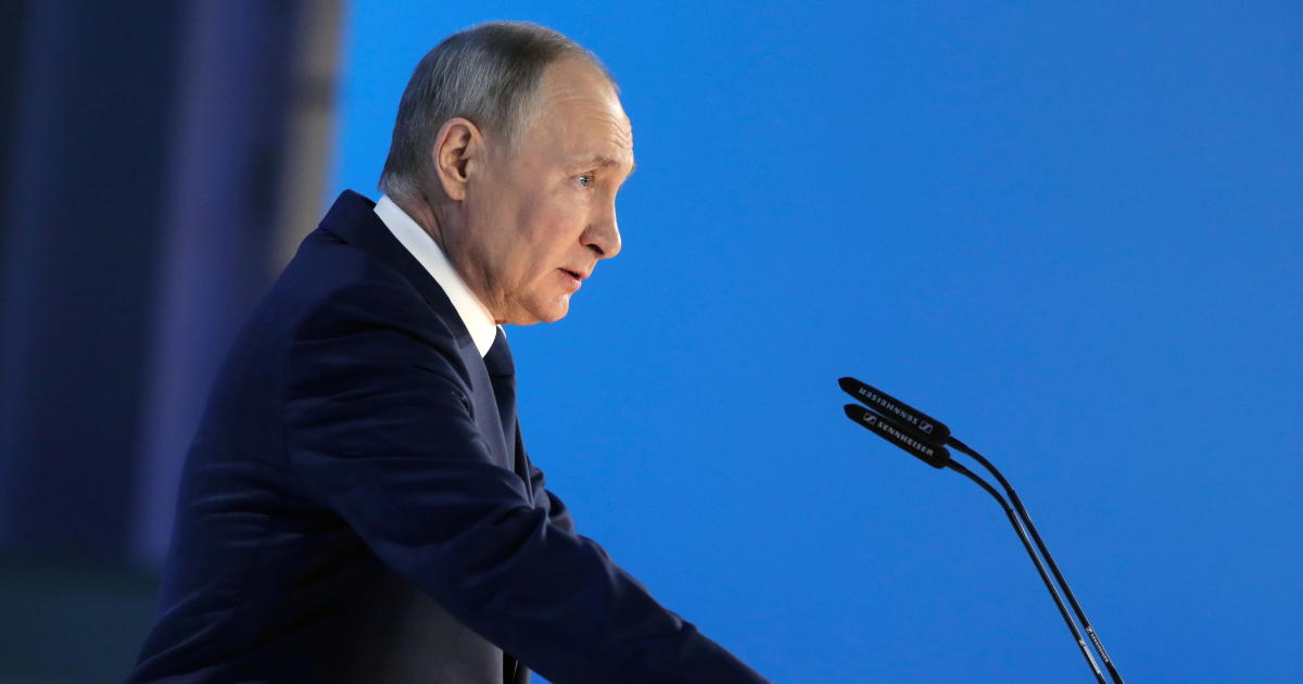Putin warns West not to cross Russia's "red line" amid standoff over Ukraine and Alexey Navalny