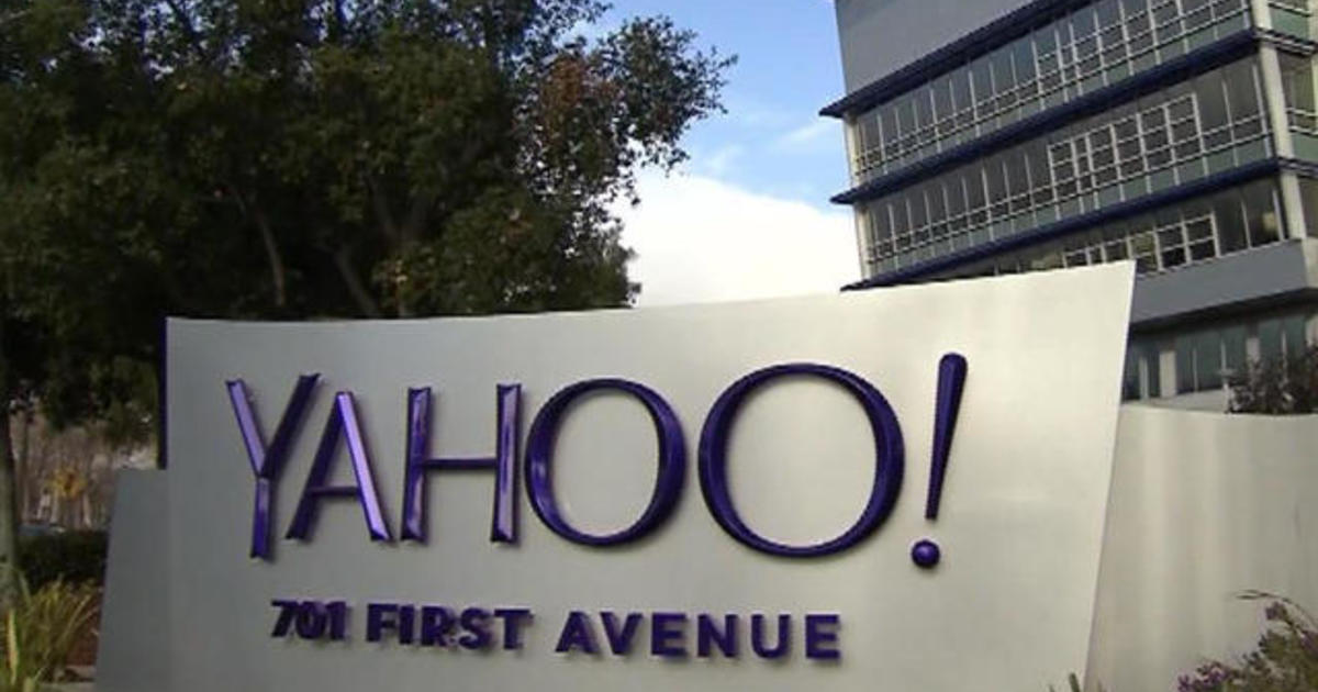 Yahoo to exit China, citing commitment to "free and open" internet