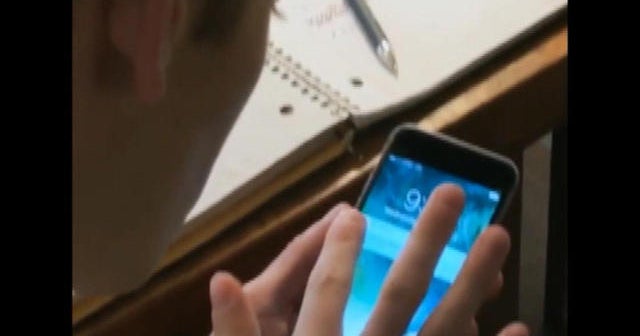 Why are people freaking out about Instagram's screenshot notifications