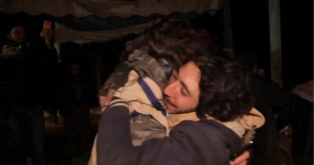 Emotional reunions for Syrians evacuated from Aleppo