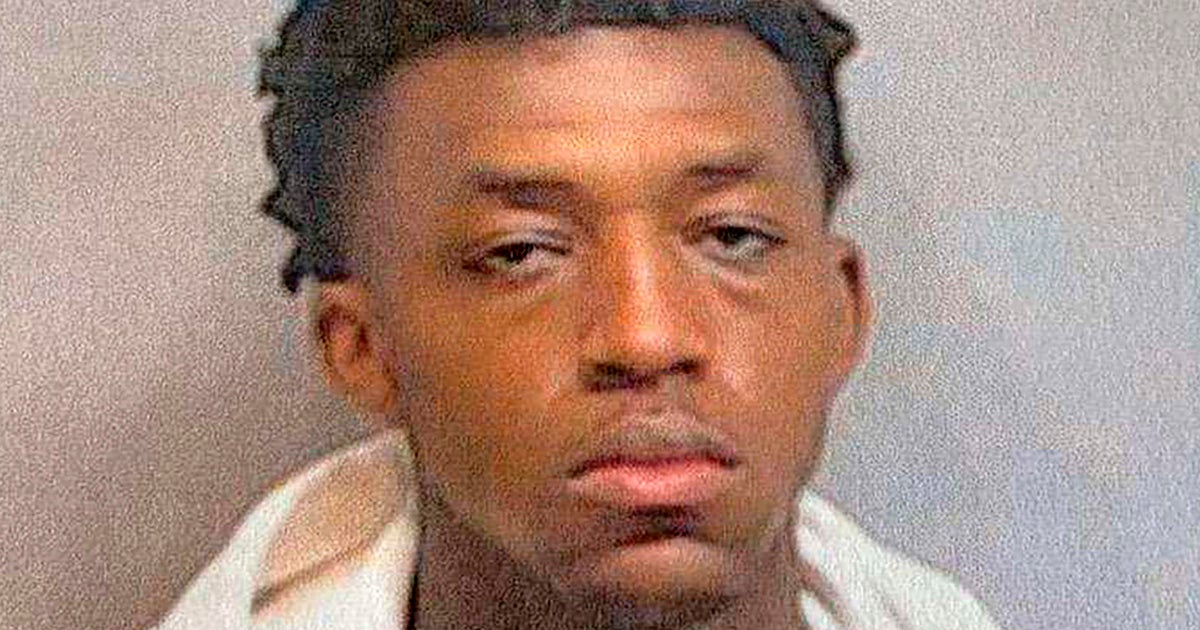 Atlanta news crew spots murder suspect who fled airport, films arrest - Vimarsana News