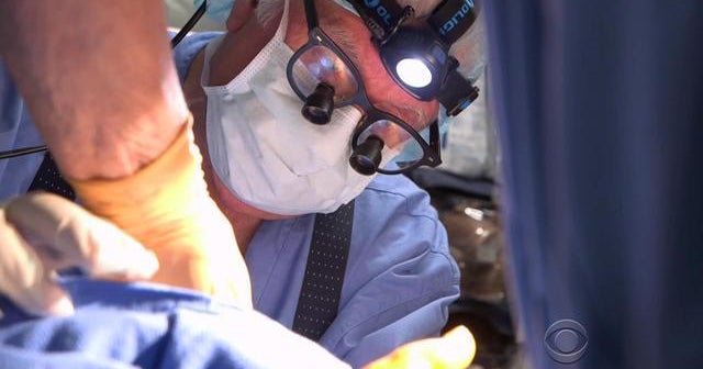 As fighting rages in Mosul, American doctors volunteer to aid the wounded