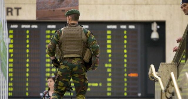 Brussels police thwart potential terror attack at train station