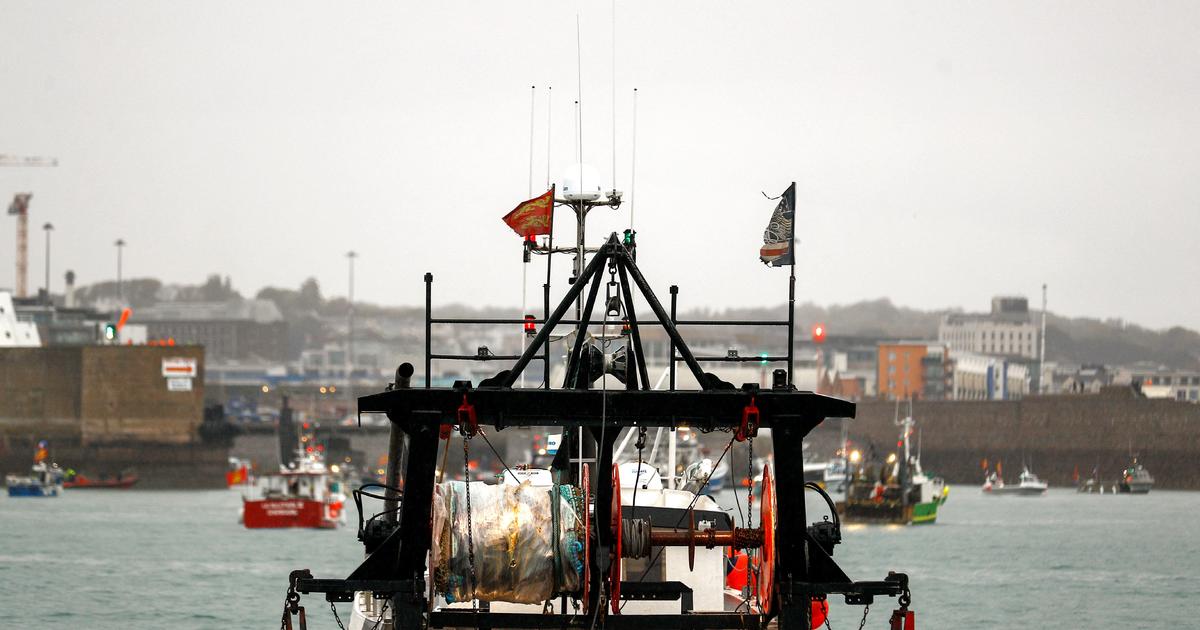 U.K. and France deploy naval vessels in spat over fishing rights