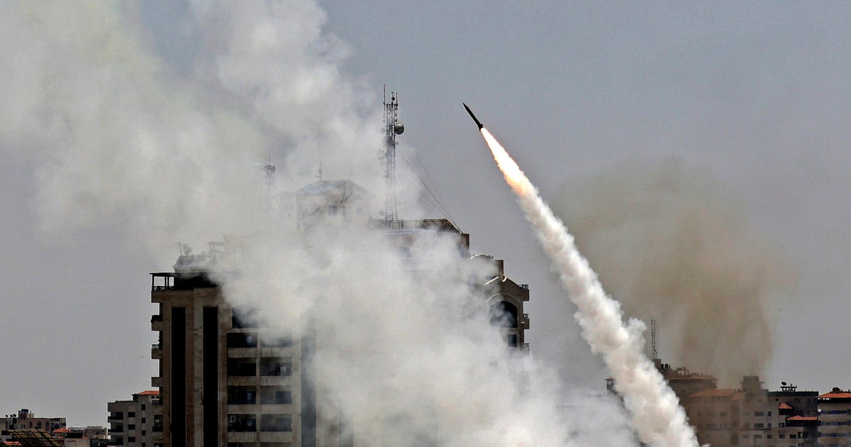 Israel pounds Gaza with deadly airstrikes amid barrage of rocket fire