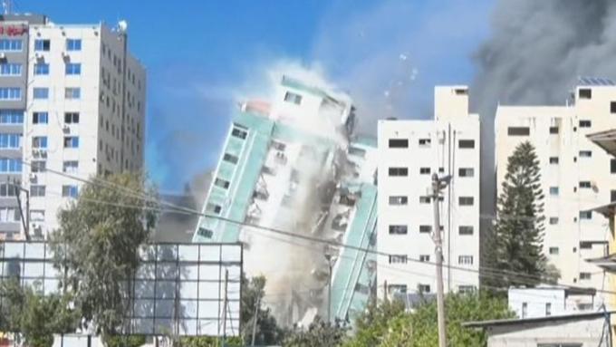 cbsn-fusion-dozens-killed-in-israeli-airstrike-on-gaza-city-as-bombardment-intensifies-thumbnail-716138-640x360.jpg 