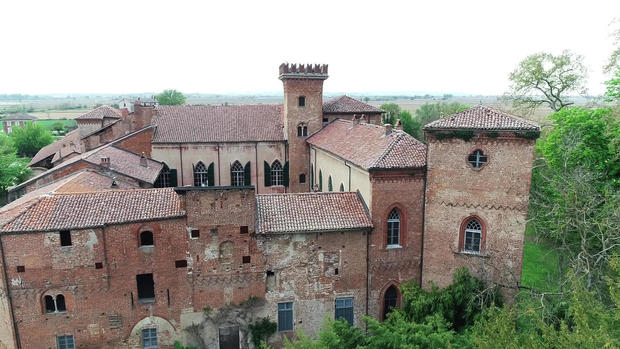 italian-castle-1920.jpg 