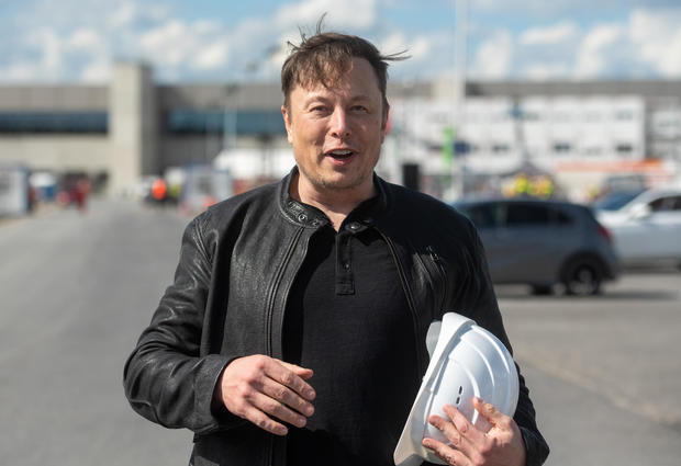 Tesla boss visits factory construction site in Grünheide 