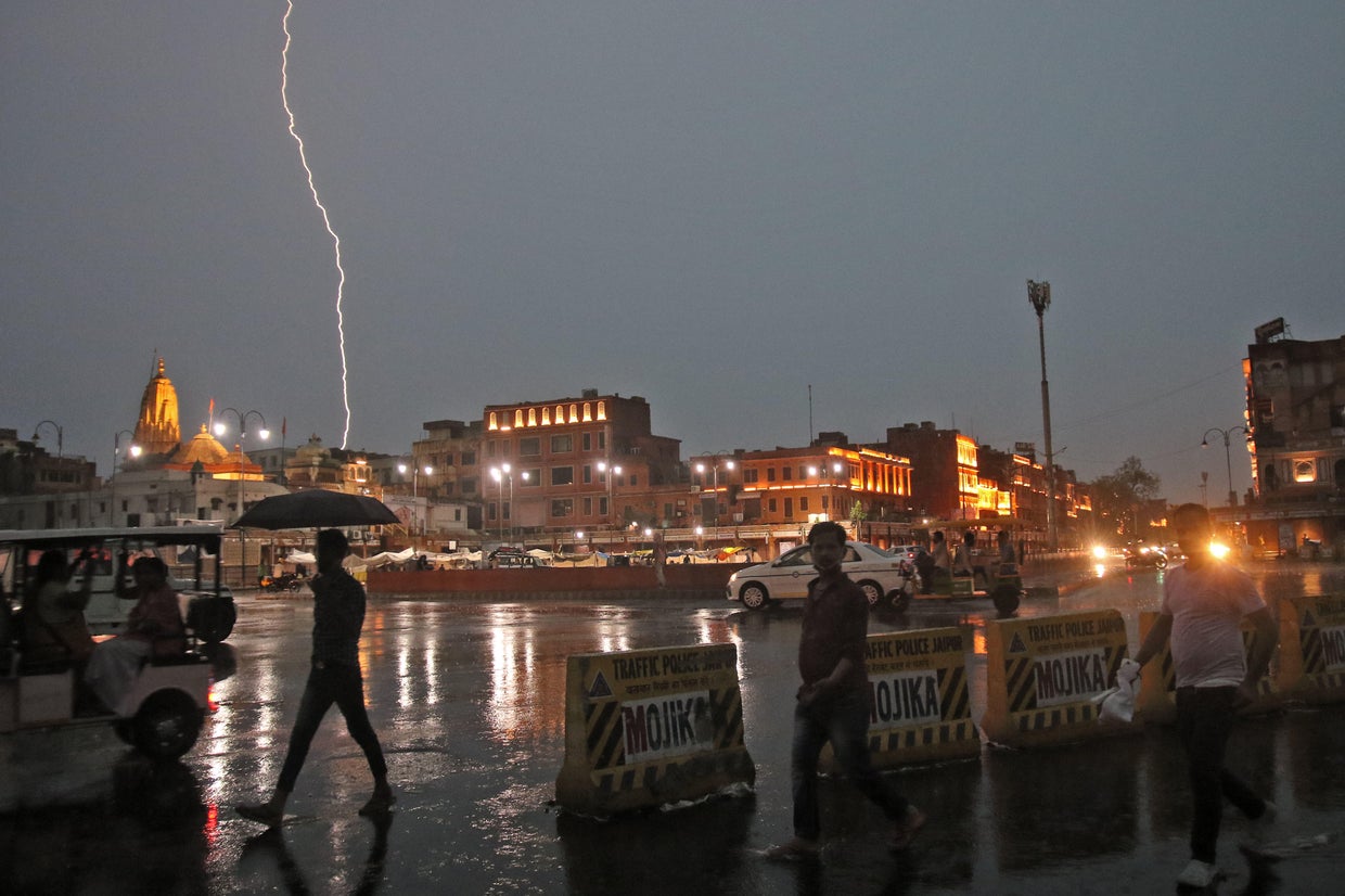 Lightning strikes kill 76 people in India; some victims were taking