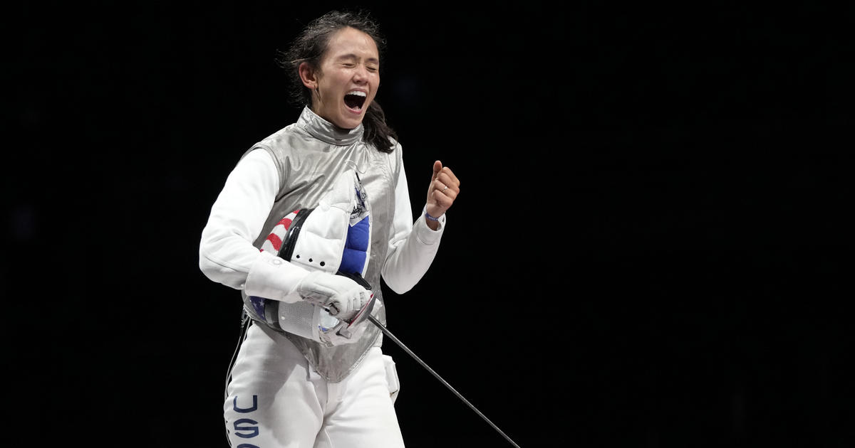 Lee Kiefer wins third fencing gold medal in U.S. history by defeating defending champion