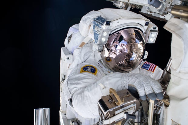 spacewalk.jpg