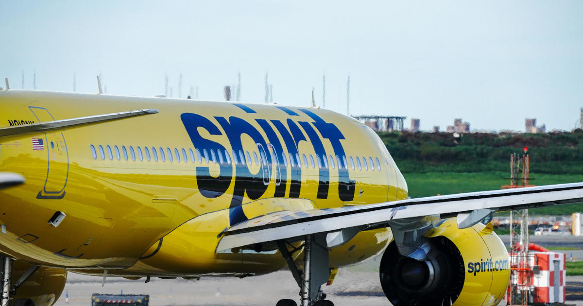 Spirit Airlines cancels 60% of scheduled flights on third day of 