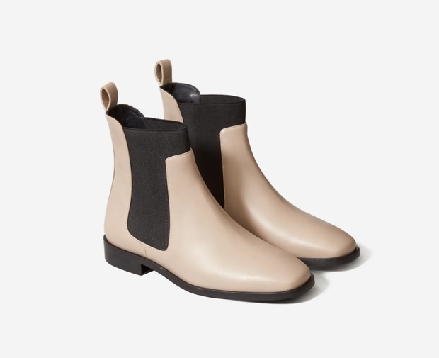 Everlane Italian leather square toe Chelsea boot 