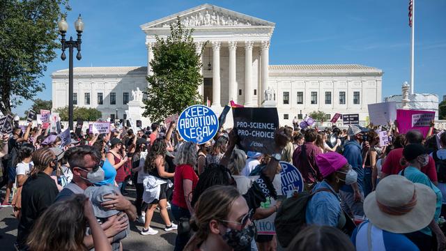 US-abortion-rights-protest 