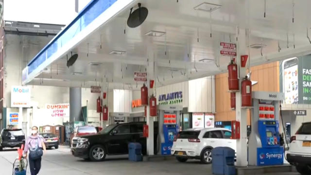 Spike In Gas Prices Could Lead To An Energy Crisis This Winter Expert Warns Cbs News