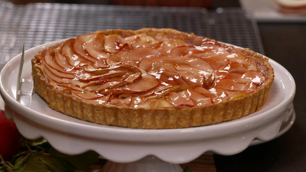 pink-applesauce-tart-wide.jpg 