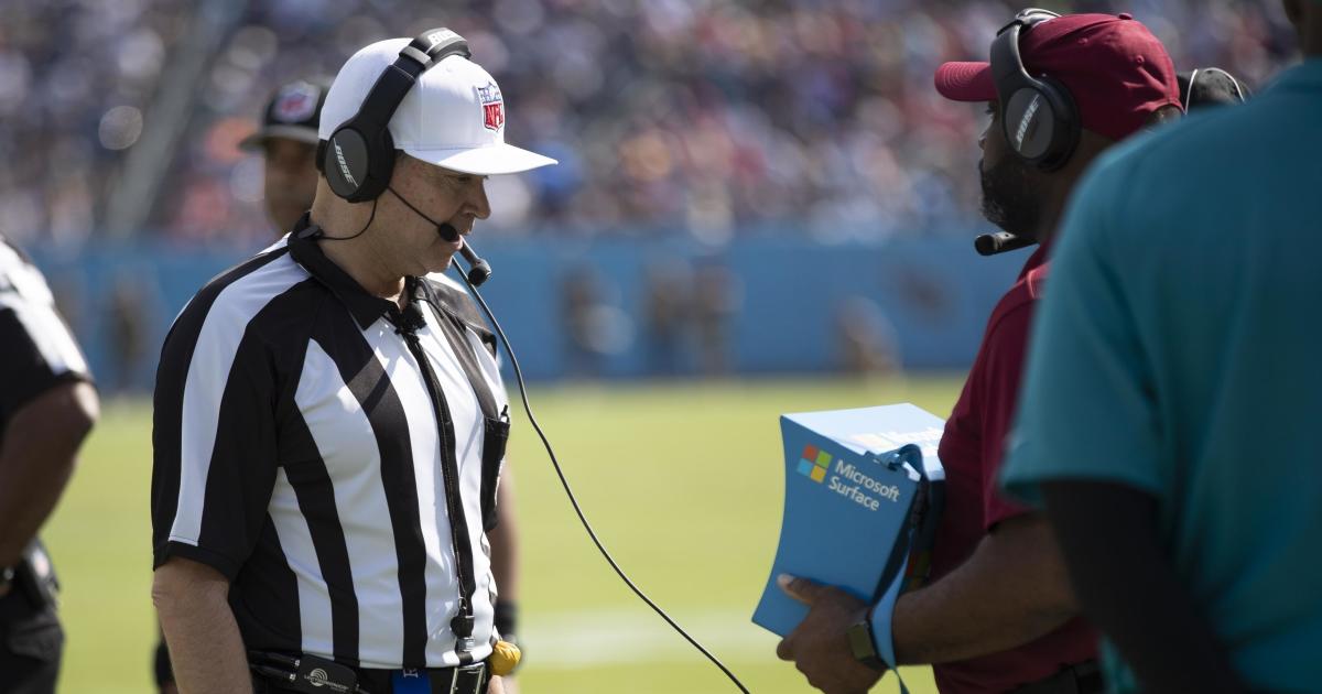 NFL official Carl Madsen dies on way home from Chiefs-Titans game