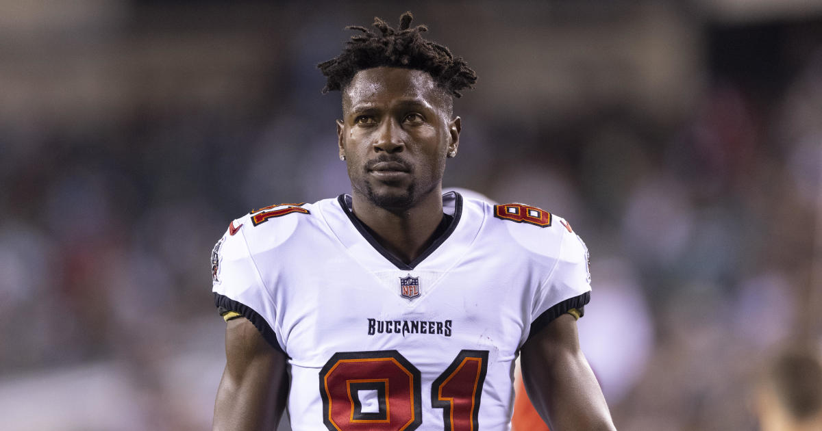 Antonio Brown opens up about his NFL controversies and Buccaneers on-field incident: "Sometimes you got to listen to your heart"
