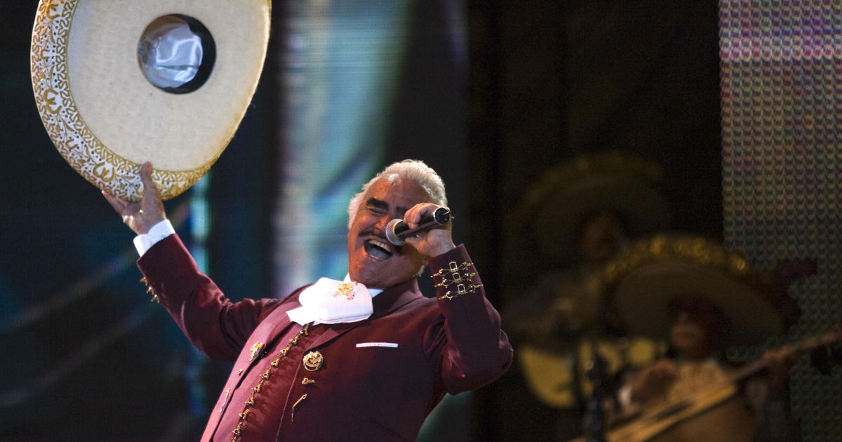 Vicente Fernández, iconic Mexican singer who elevated mariachi music, has died at 81