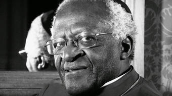 World leaders pay tribute to Desmond Tutu 