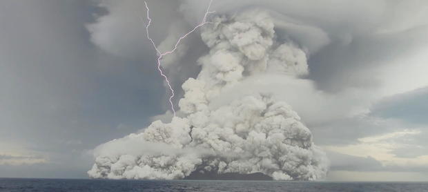 Eruption of the underwater volcano Hunga Tonga-Hunga Ha'apai off Tonga 