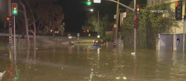 Water Main Break Floods Cahuenga Blvd. In Hollywood Hills 