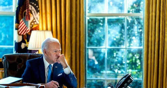 Biden had call with Zelensky on Thursday night as Russian troops sit at border