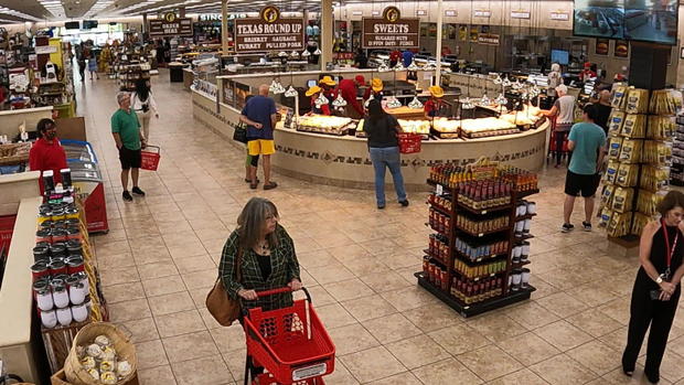 buc-ees-interior.jpg 