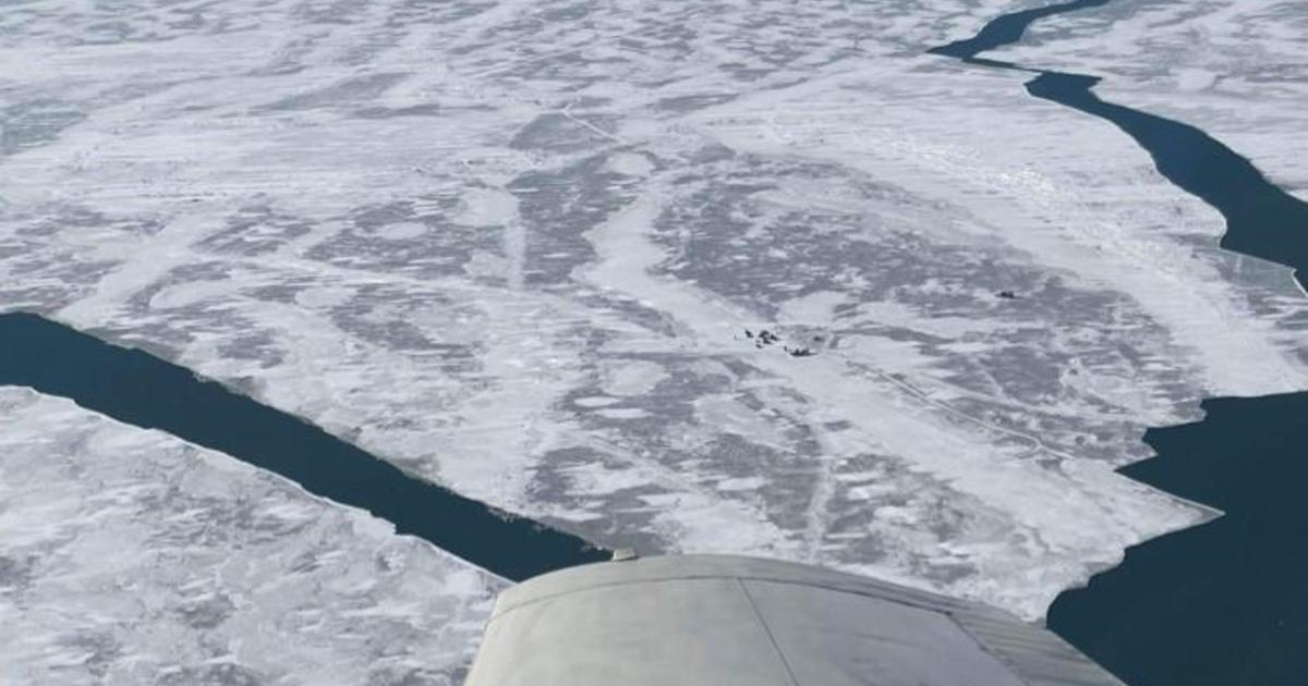 18 people rescued from ice floe on Lake Erie