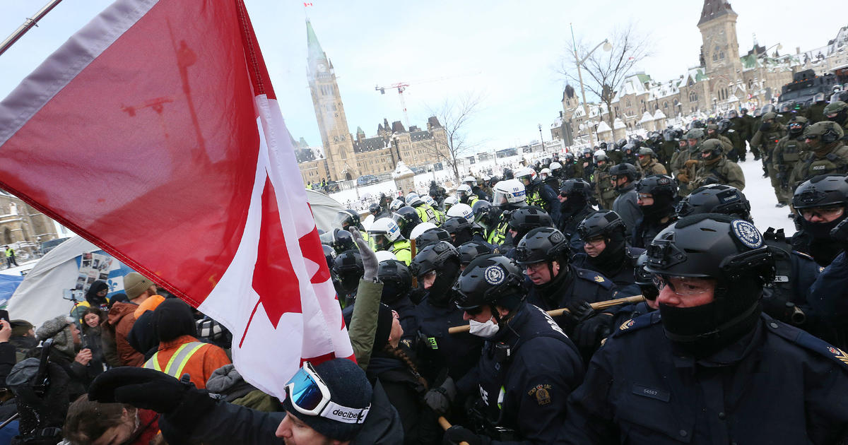 Canadian police clear area outside Parliament after 3 weeks of protests