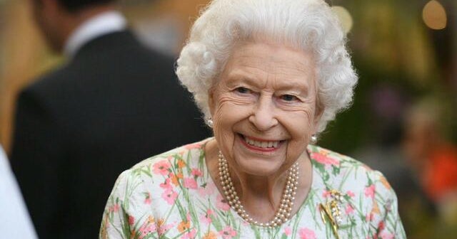 Queen Elizabeth II tests positive for COVID, but Buckingham Palace says her symptoms are mild