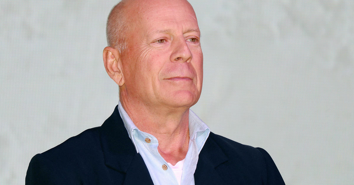 Celebrities and friends rally behind Bruce Willis after aphasia announcement