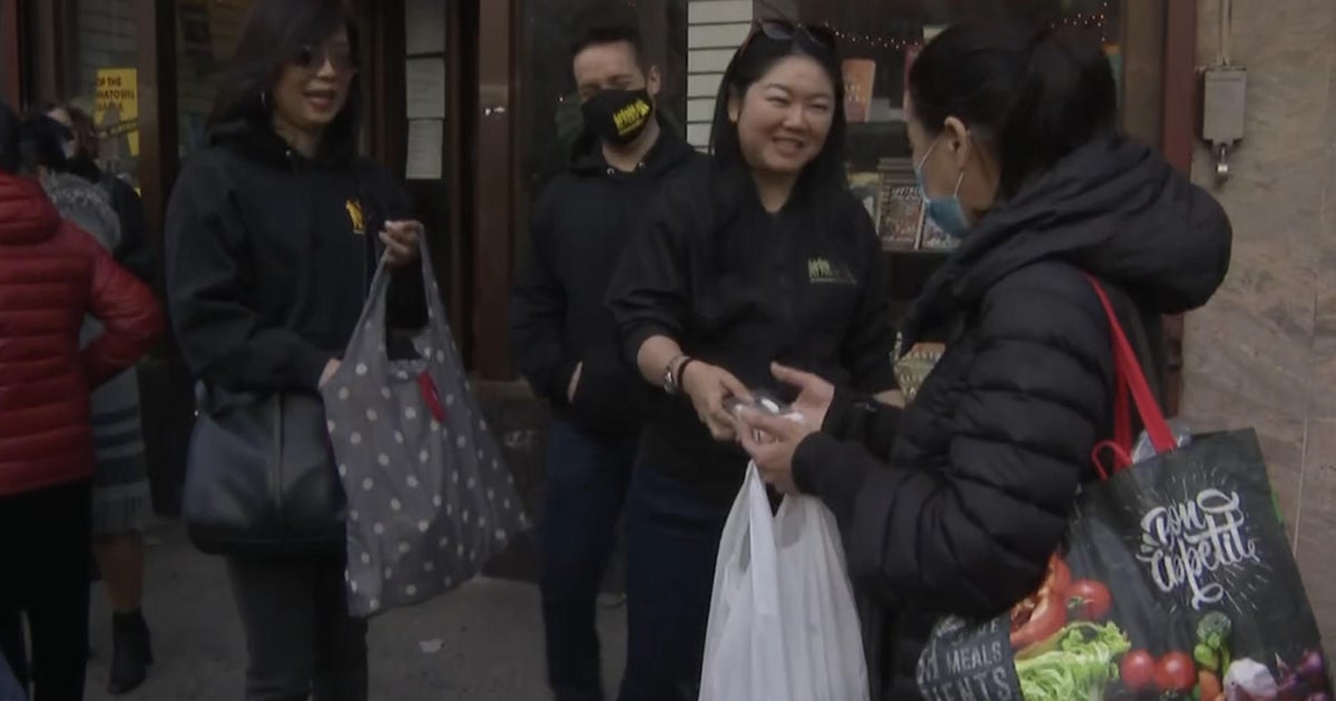 Free pepper spray handed out to hundreds of Chinatown residents - Vimarsana News