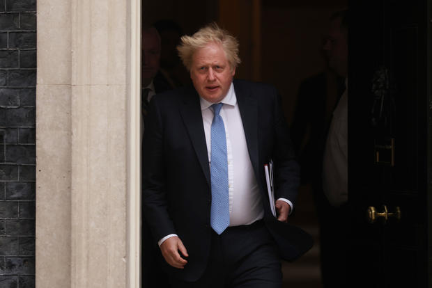 Boris Johnson apologizes for attending illegal party during lockdown — but says it "did not occur to me" that it broke COVID rules - CBS News