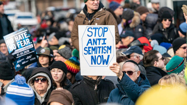 Report: Anti-Semitic incidents jumped 34% in 2021 over prior year