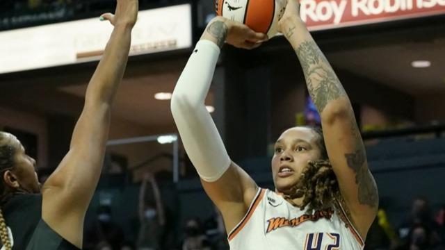 cbsn-fusion-us-considers-brittney-griner-wrongfully-detained-thumbnail-991425-640x360.jpg 