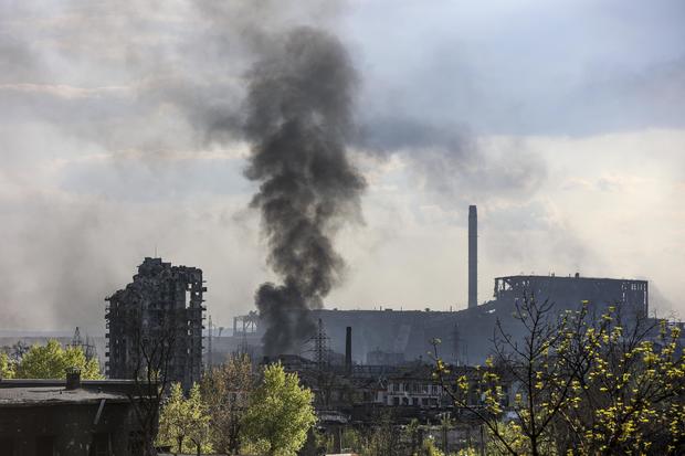 Civilian rescue operation underway in Mariupol as Russian forces enter steel plant