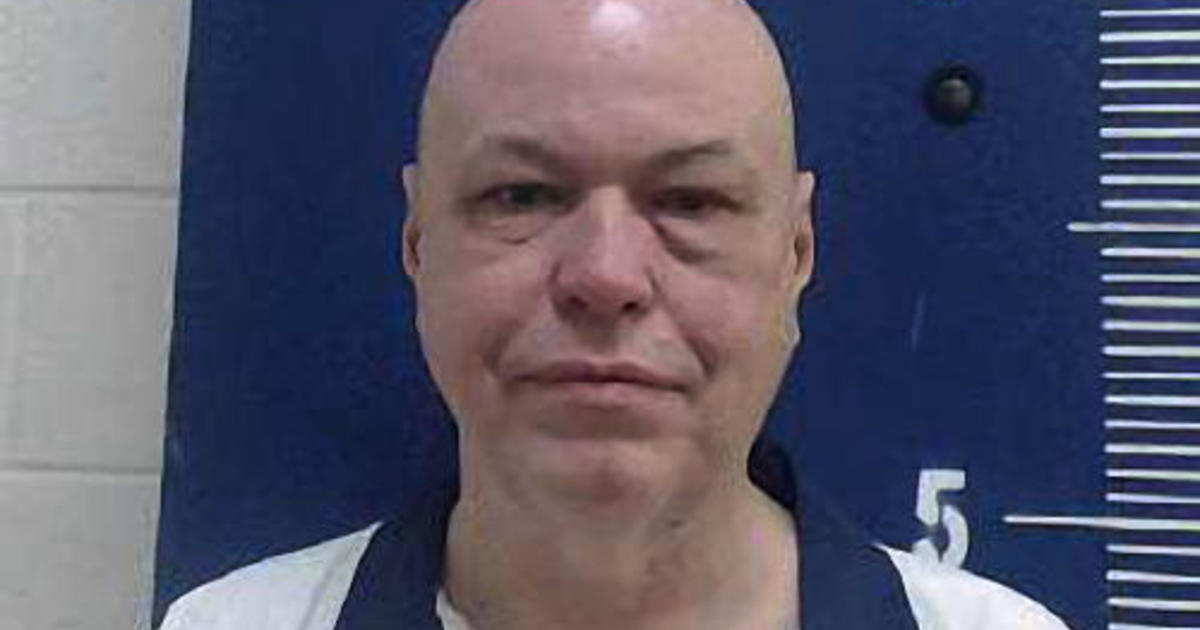 Georgia child killer's execution temporarily on hold: "We can't come back from death"