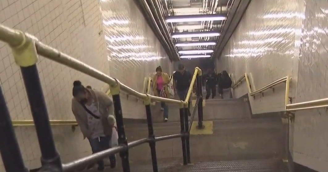 With escalators out of service, Washington Heights subway riders forced to climb mountain of stairs to exit at 181st Street - Vimarsana News
