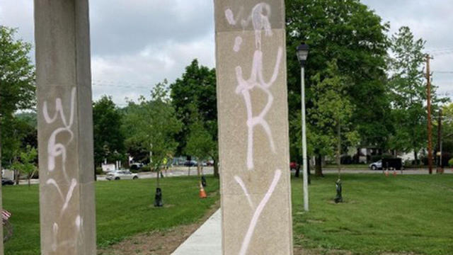 clark-park-veterans-memorial-vandalism.jpg 