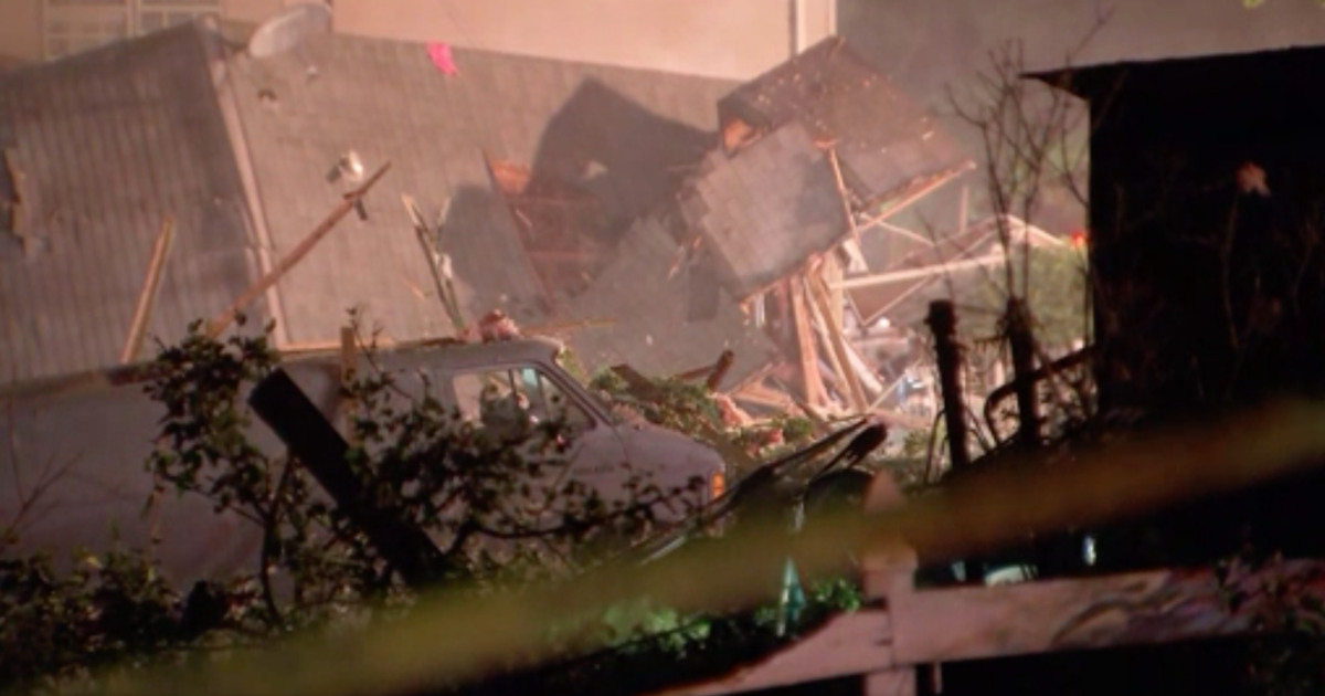 At least 5 people killed in house explosion in Pennsylvania thumbnail