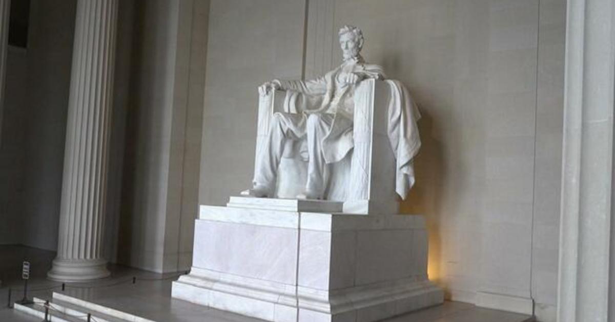 How the Lincoln Memorial became the back-drop of monumental moments
