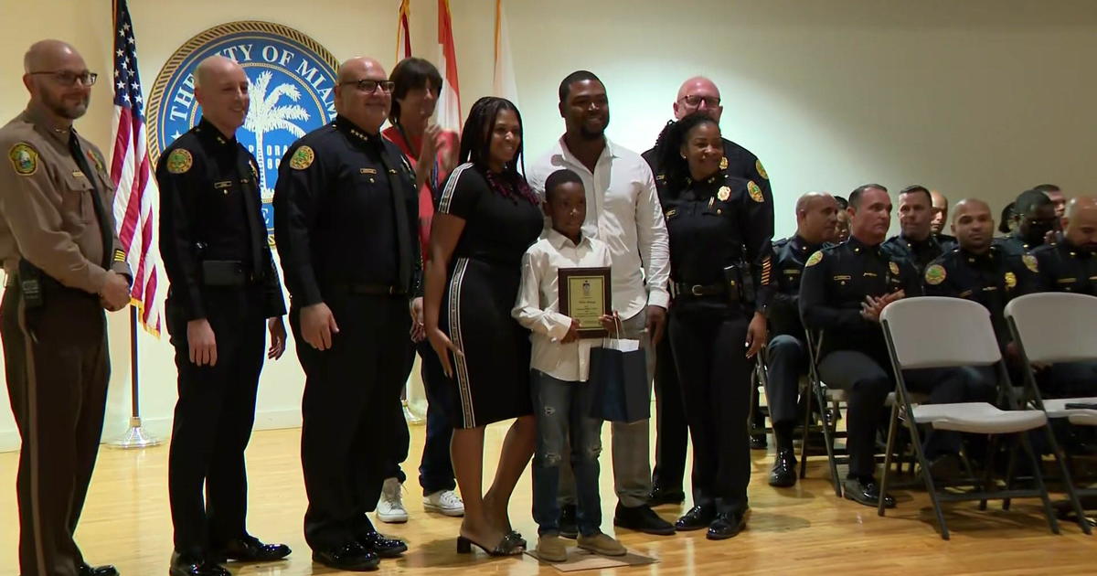 South Florida students honored for doing the right thing